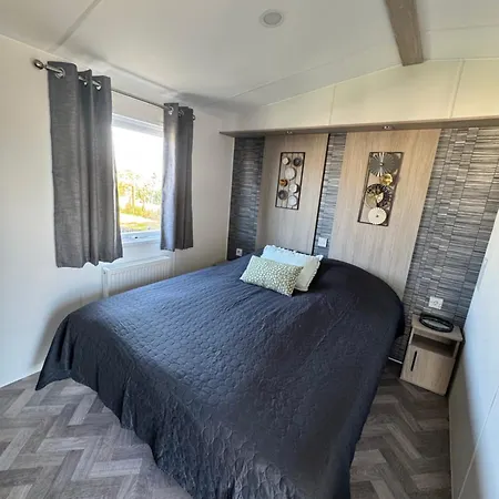 Prachtig Chalet Zonnestraal Campingplatz *